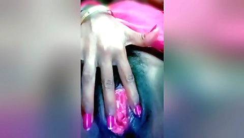 Indian girl sucks her lover's dick and fucks in bedroom