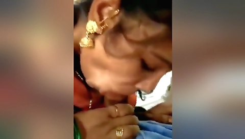 Sexy brunette amateur with round ass fucked on web cam