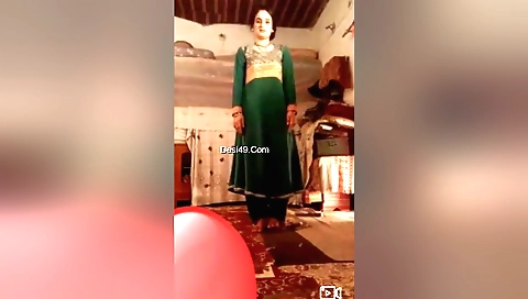 Hot nude video with a beautiful brunette and her boobs