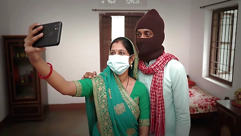 Indian girlfriend double maza diya in hot sex action